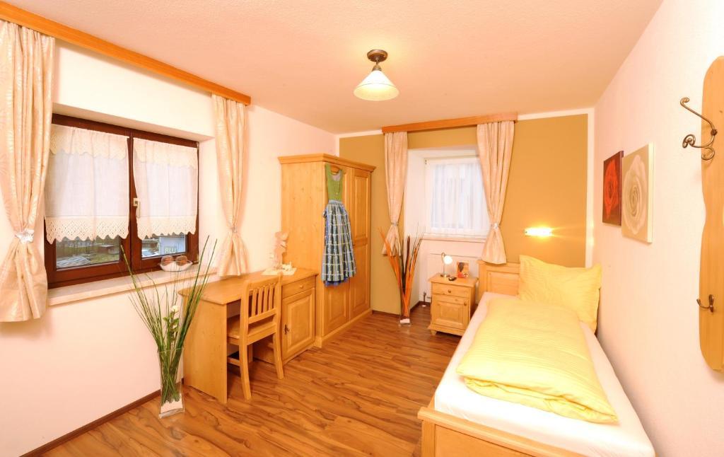 Hotel-Restaurant Kirchenwirt Aigen Aigen im Ennstal Pokoj fotografie