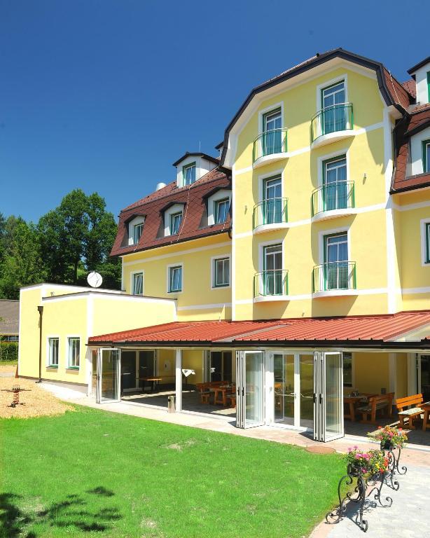 Hotel-Restaurant Kirchenwirt Aigen Aigen im Ennstal Exteriér fotografie